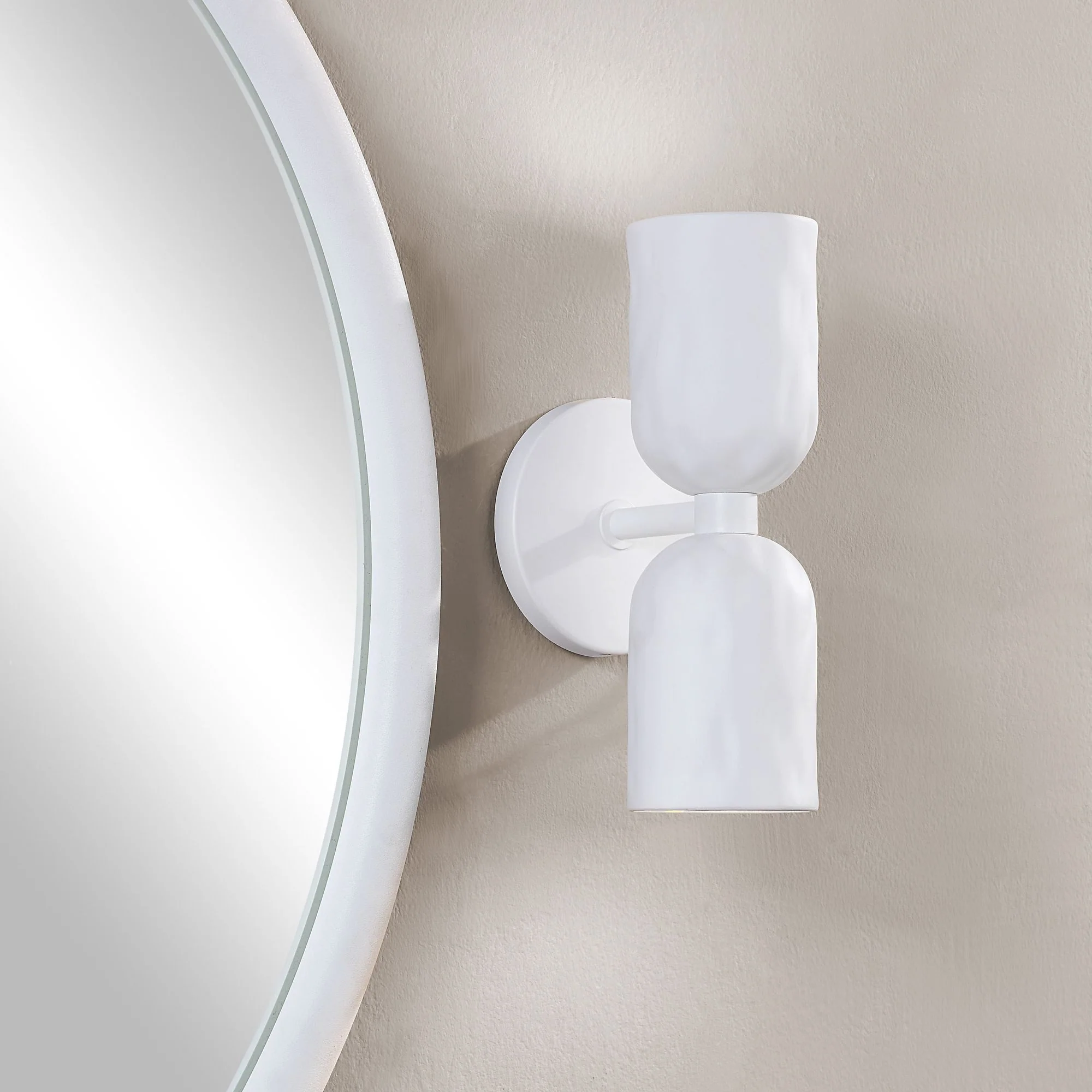 Akira Sconce - Image 5