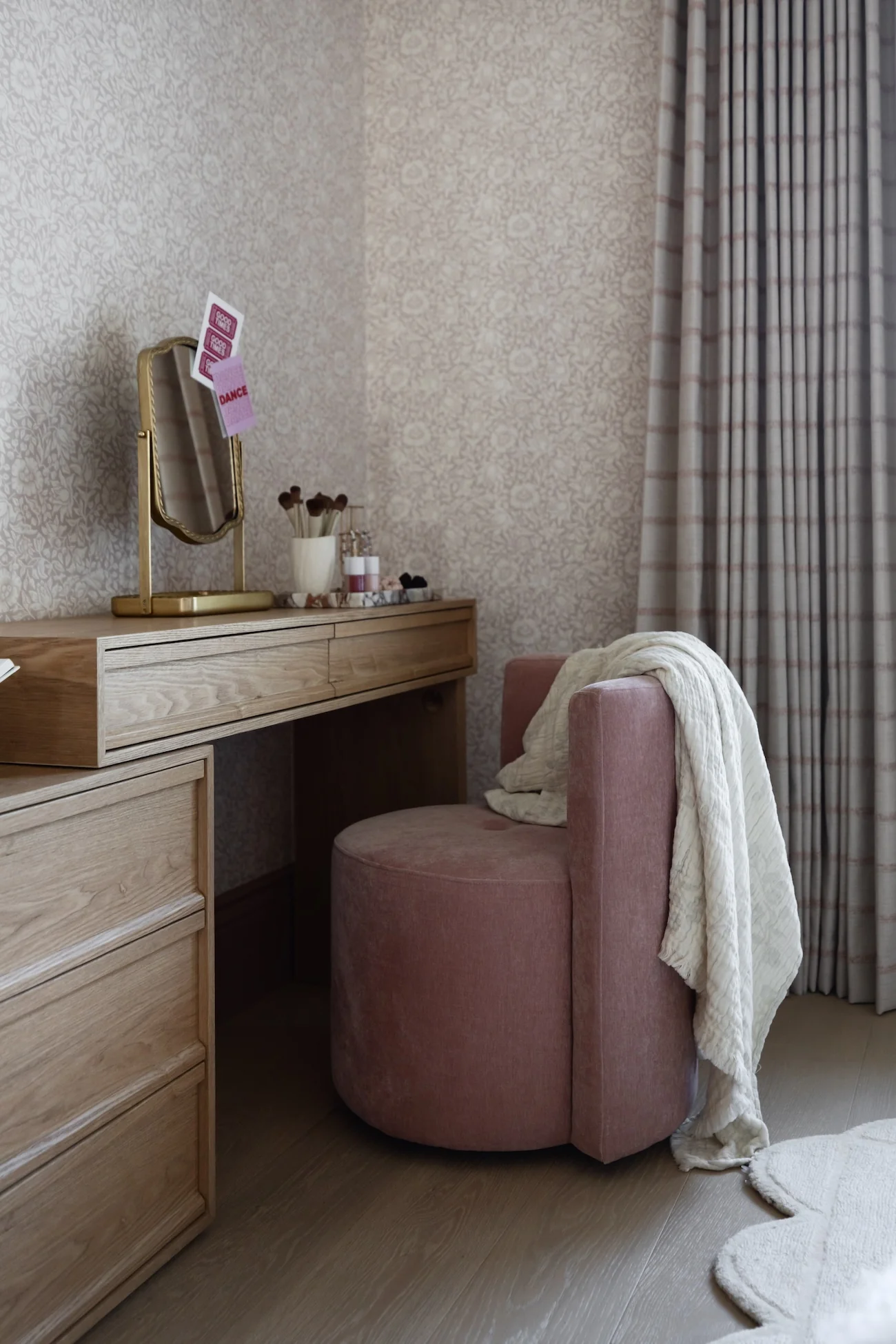 Alyssa Velvet Rolling Desk Chair - Image 2