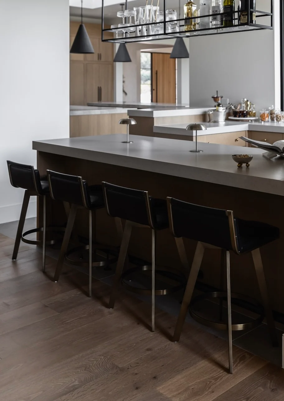 Arizona Swivel Bar + Counter Stool