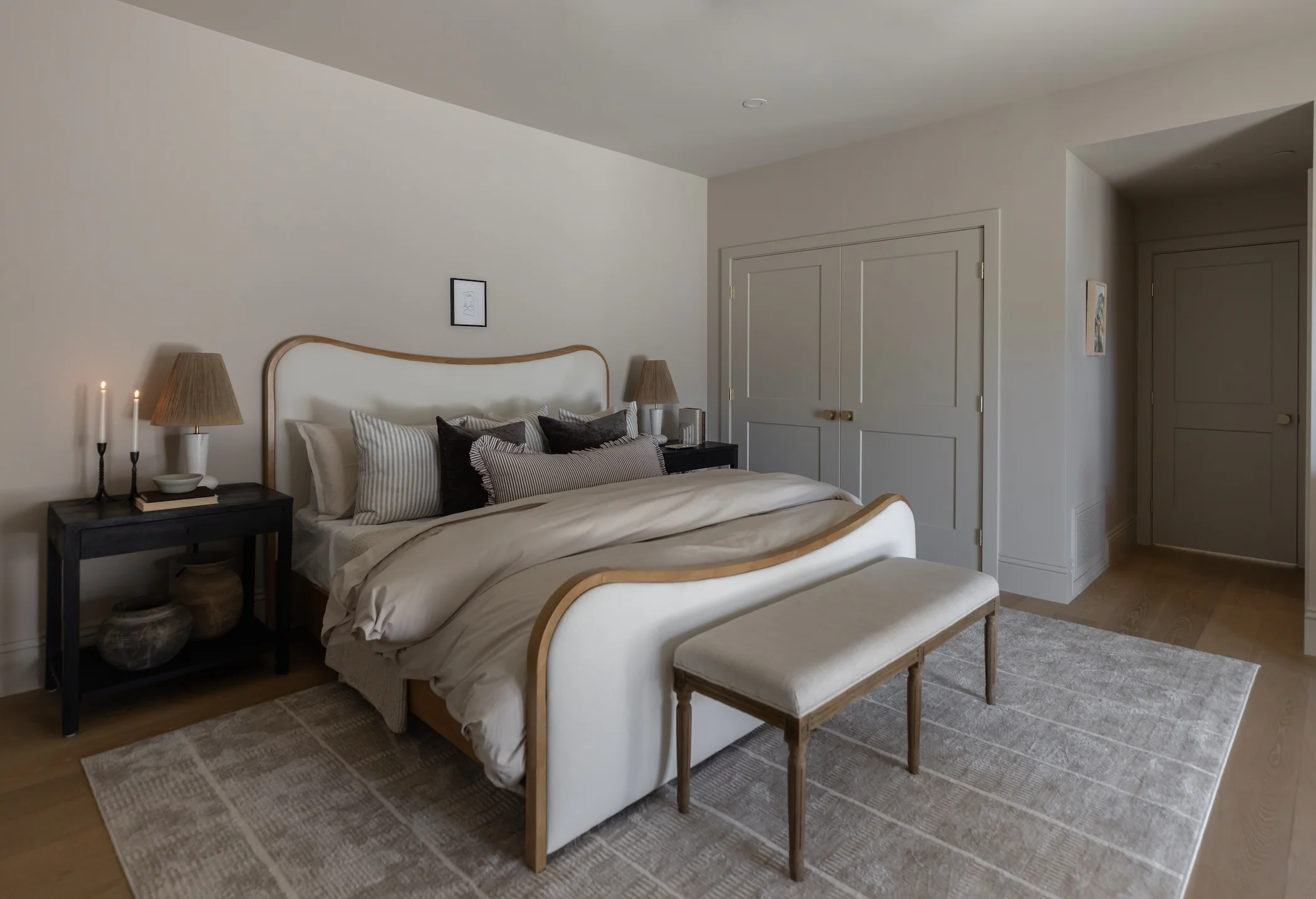 Arvada Linen Textured Bed - Image 7