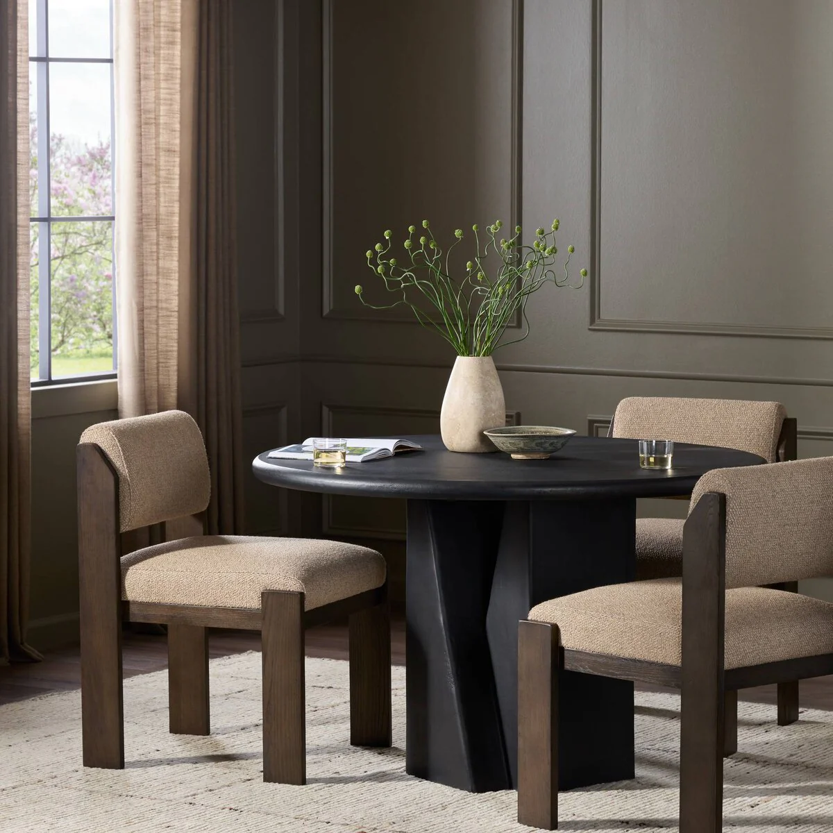 Aster Dining Table - Image 2