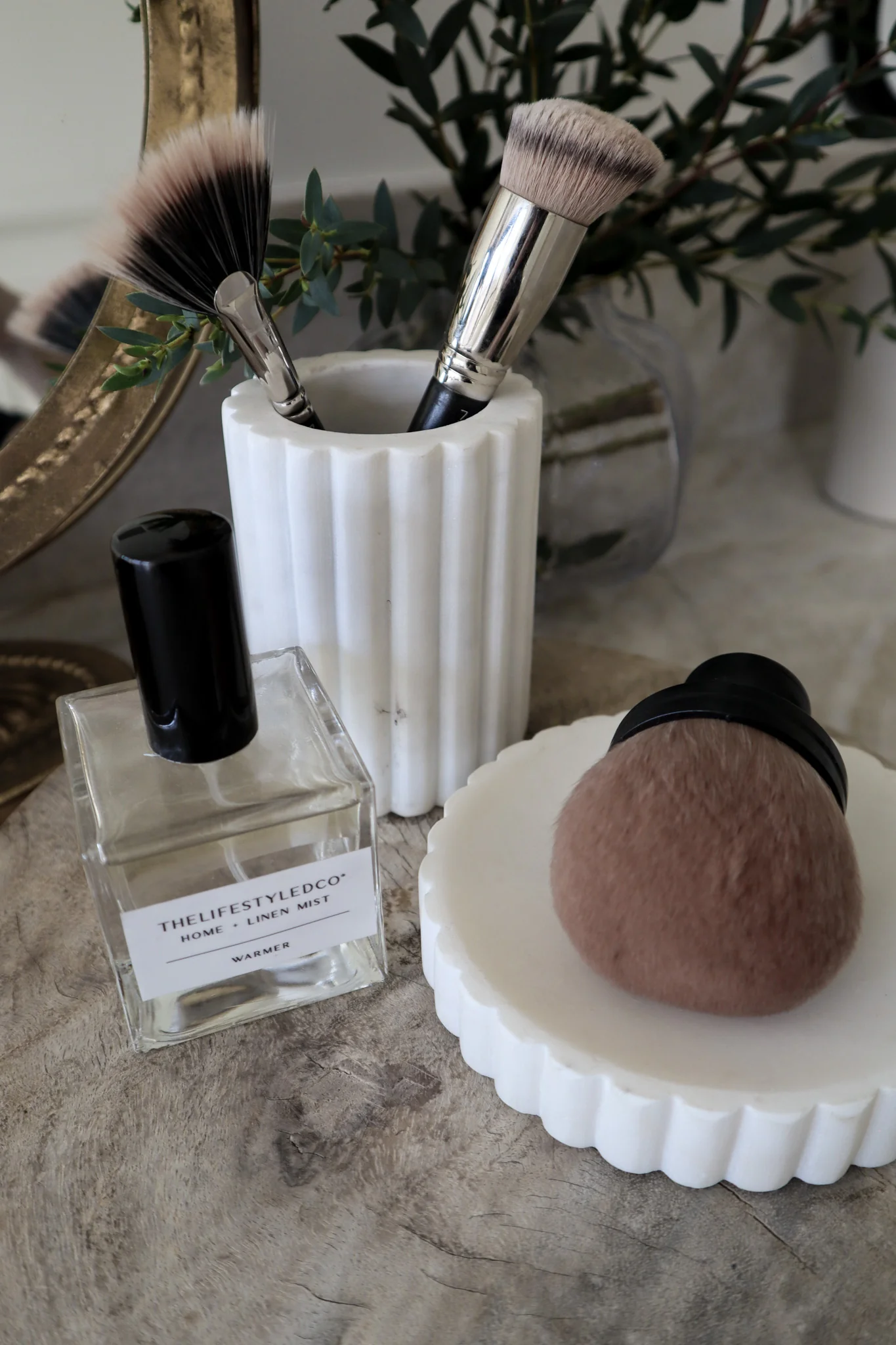 Blossom Scallop Toothbrush Holder - White - Image 4