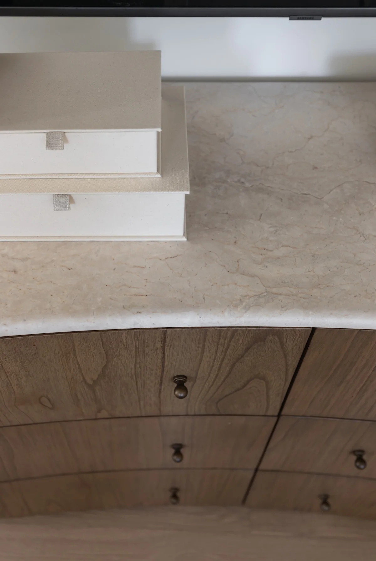 Boa 6-Drawer Dresser - Image 10