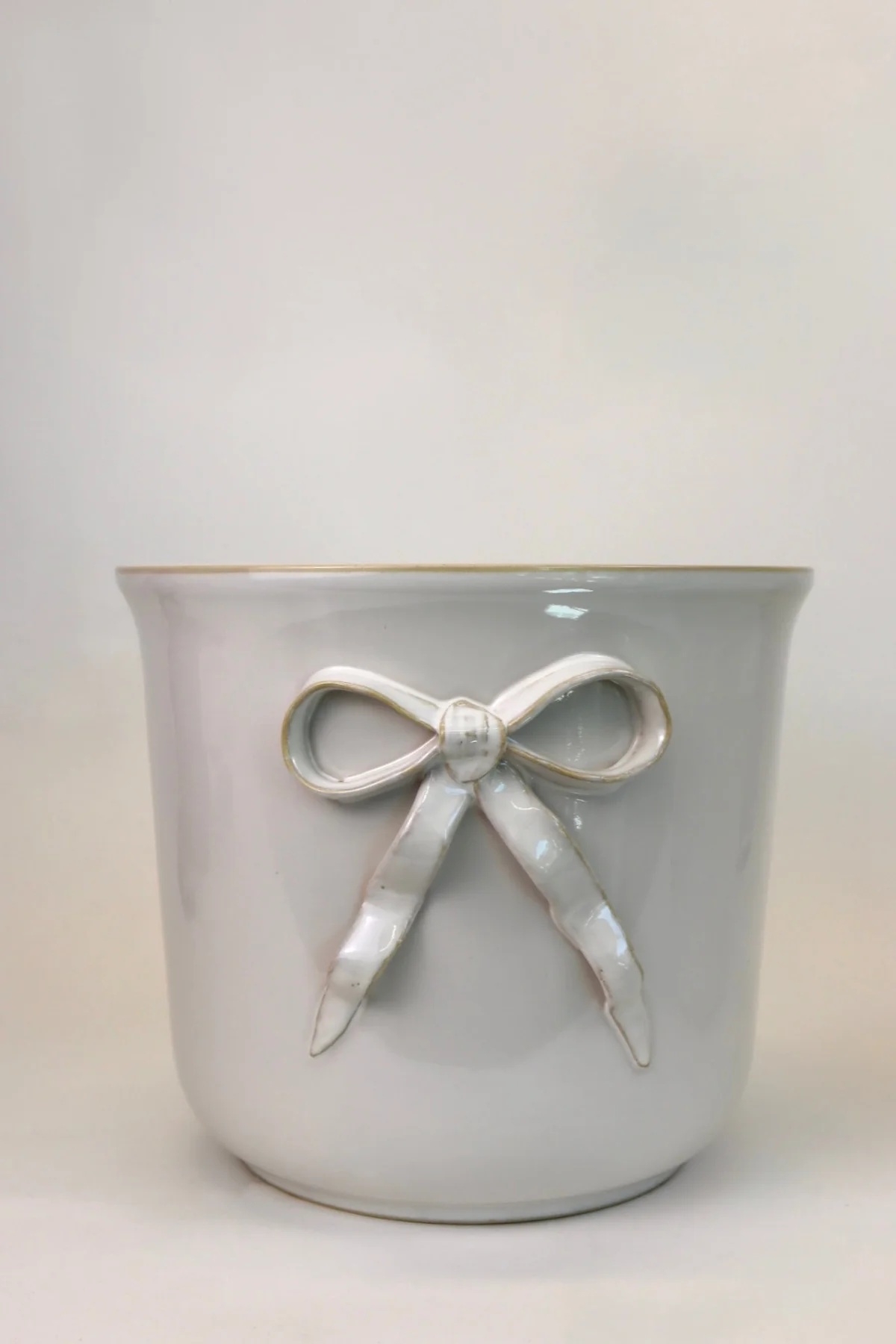 Bow Planter - 2 Sizes - Image 4