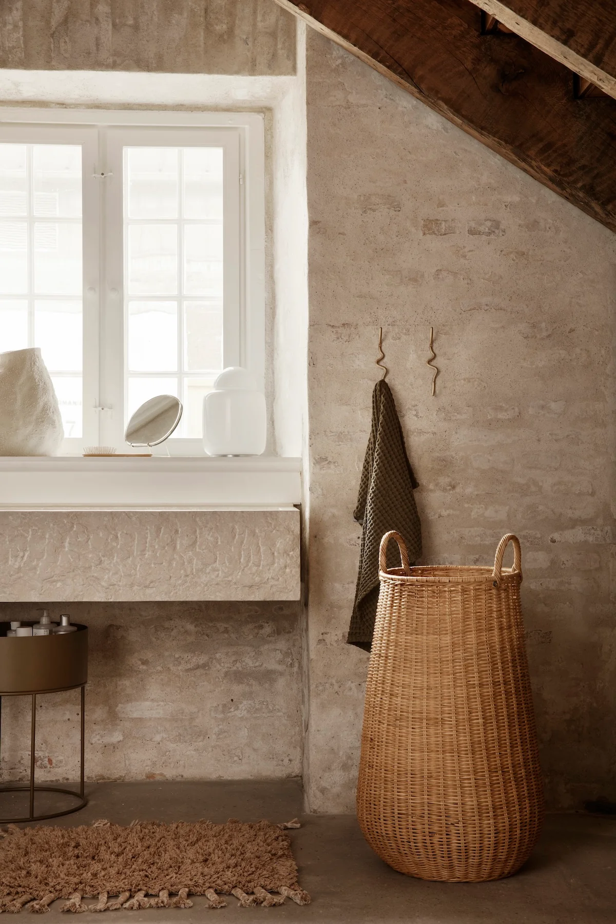 Braided Laundry Basket - Image 3