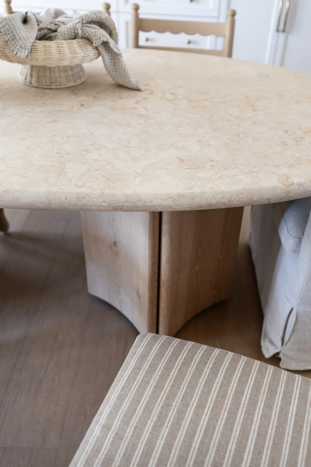Calypso Dining Table - Image 8