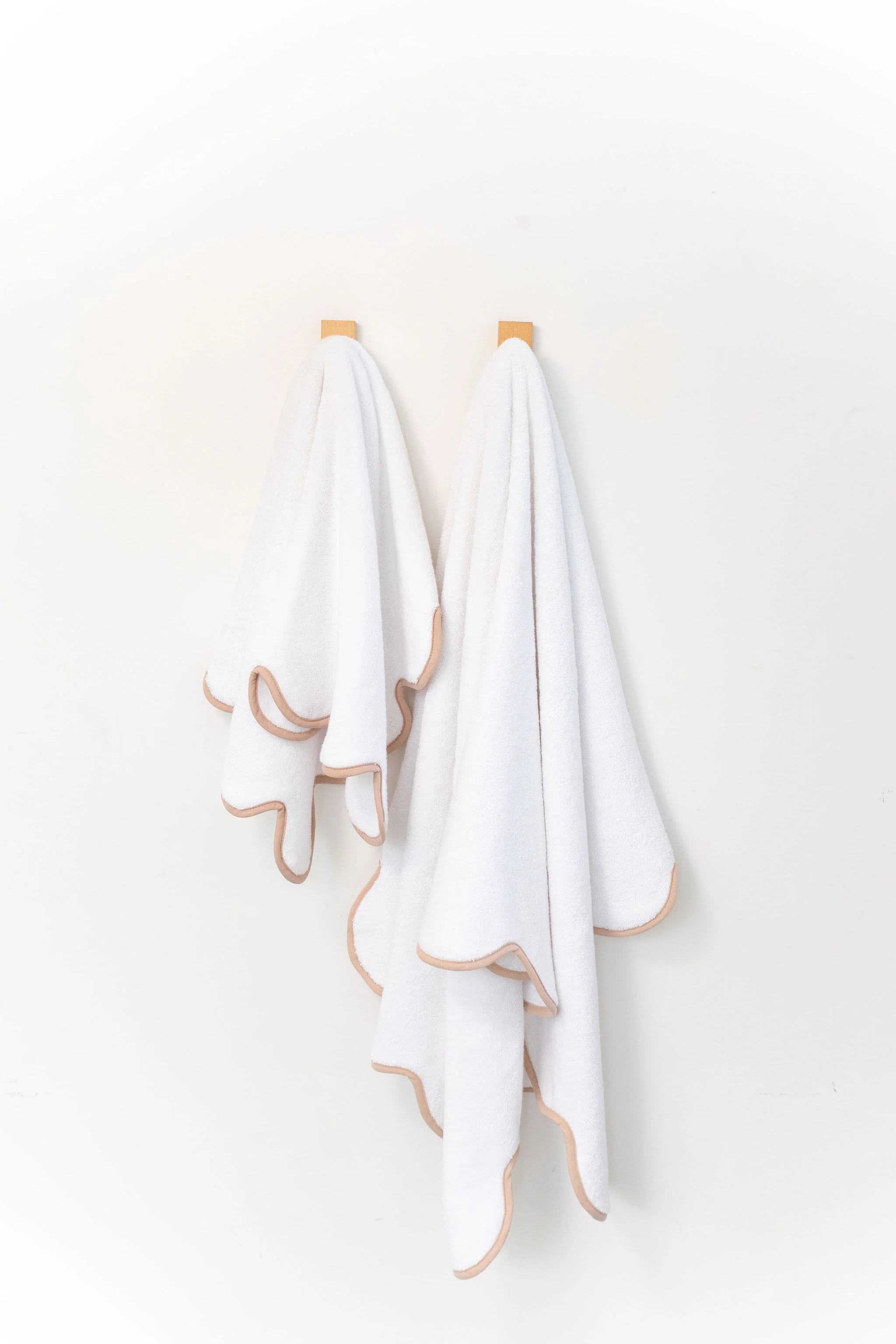 Chairish Hand Towel by Kassatex - Image 3