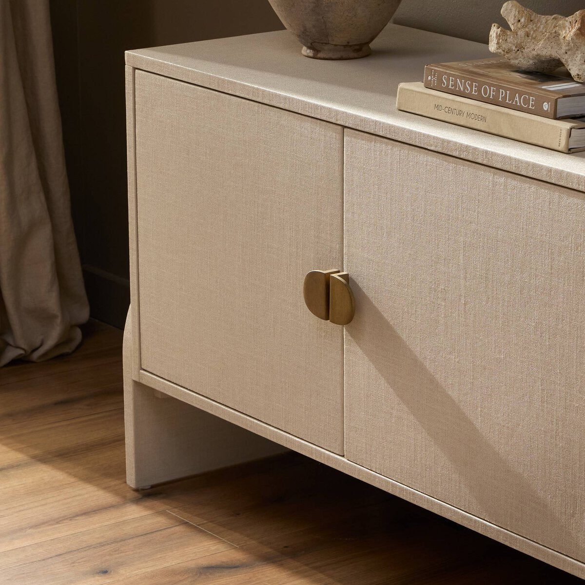 Cressida Media Console - Image 2