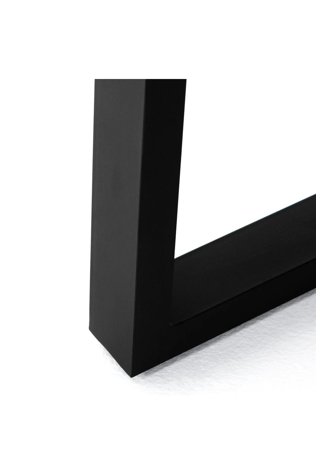 Cyrus Dining Table - Image 5