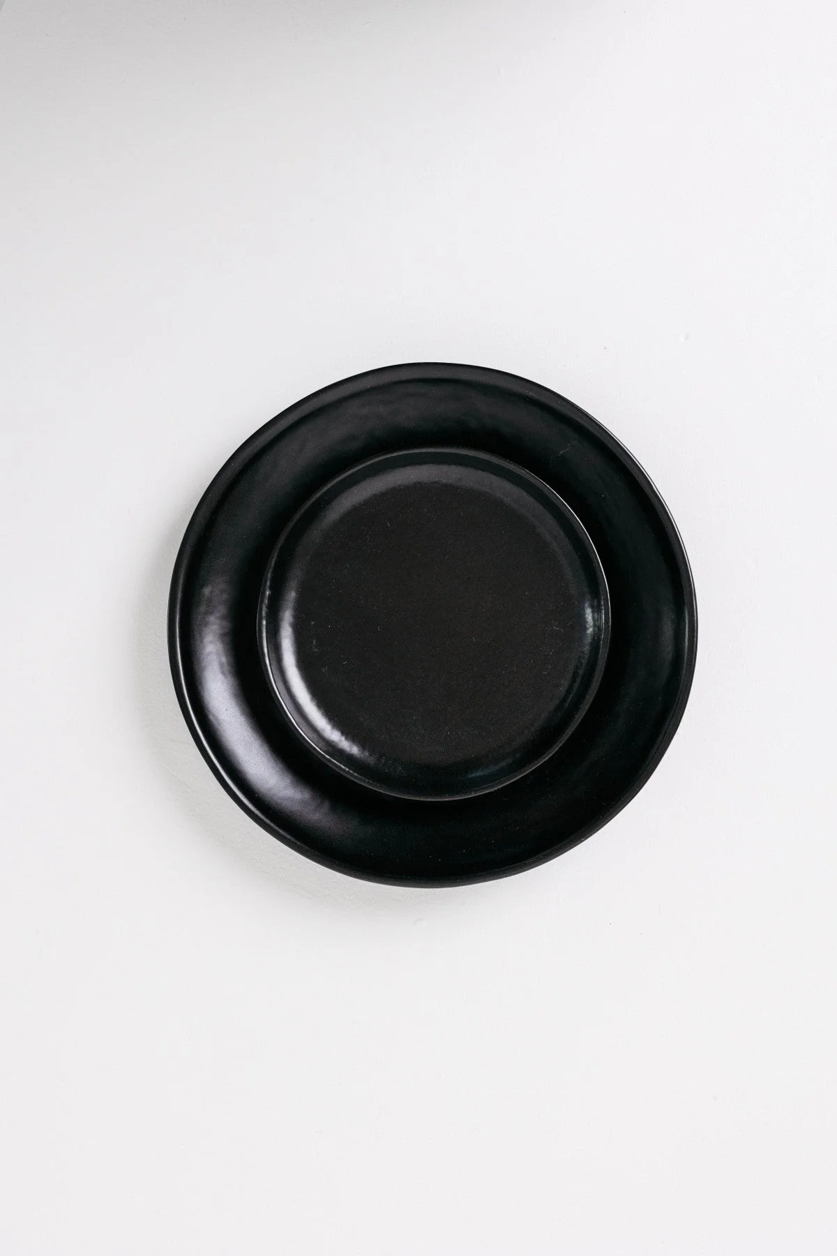 Dusk Dinner Plate - Matte Black - Set of 6 - Image 5