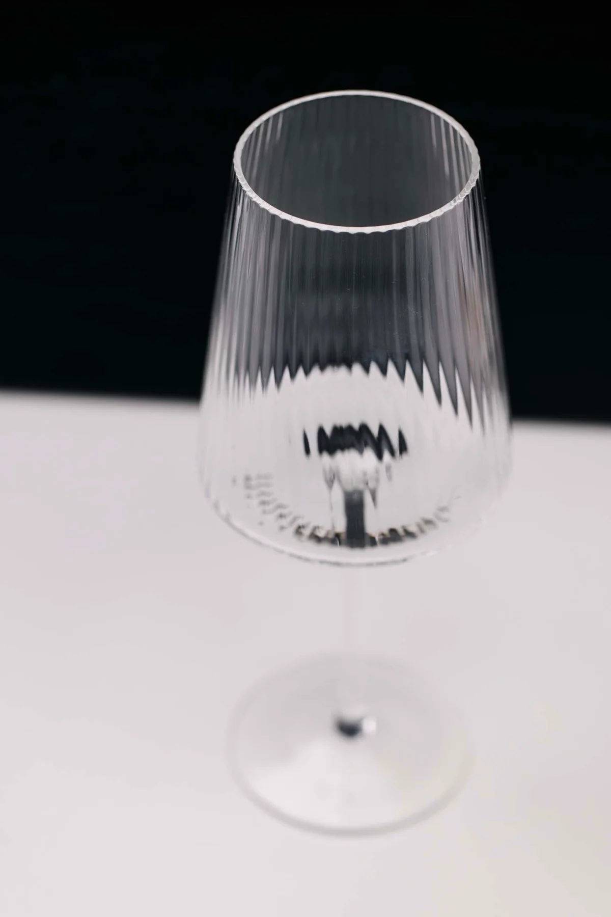 Francesca Fluted Wine Glass - Image 4