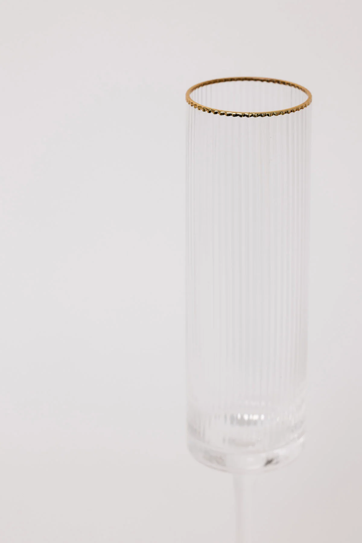 Gisele Champagne Flute w/ Gold Rim - Image 4