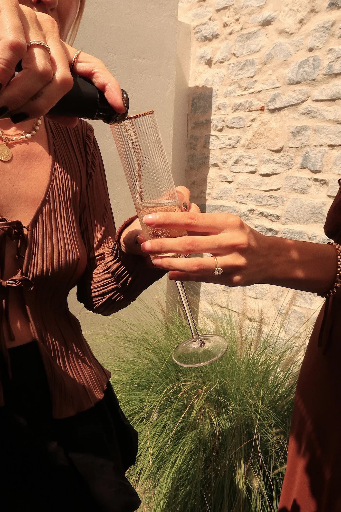 Gisele Champagne Flute w/ Gold Rim - Image 5