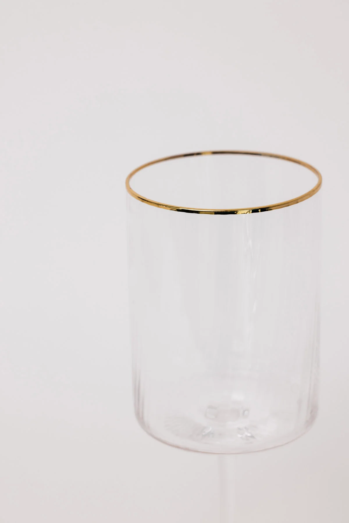 Gisele Wine Glass w/ Gold Rim - Image 3