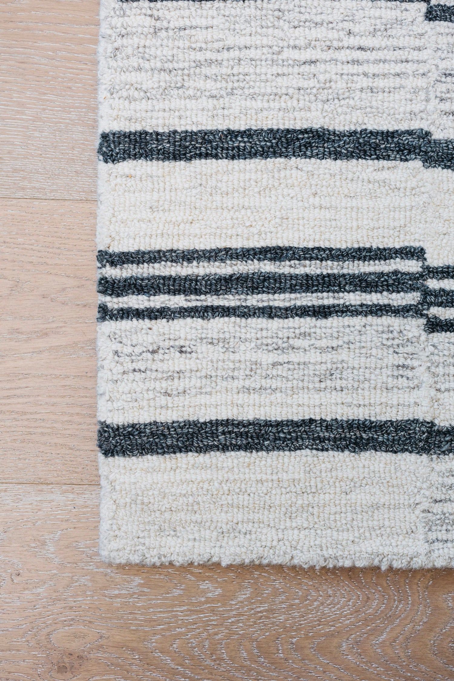 Gradia Rug - Image 11