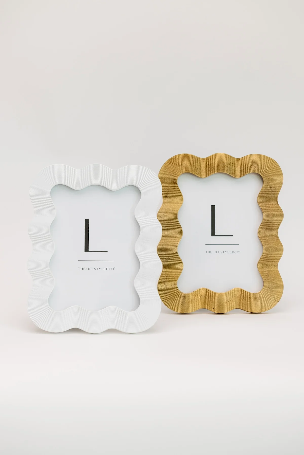 Gwenyth Wavy Frame - White - Image 2