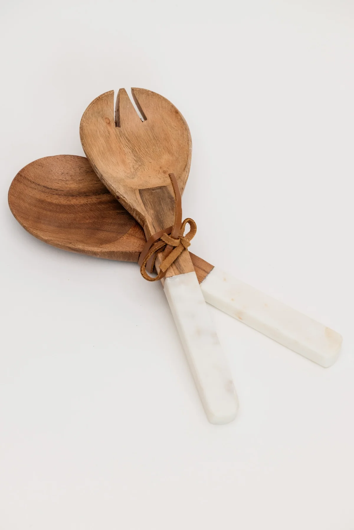 Hagen Marble + Wood Salad Server Set - Image 3