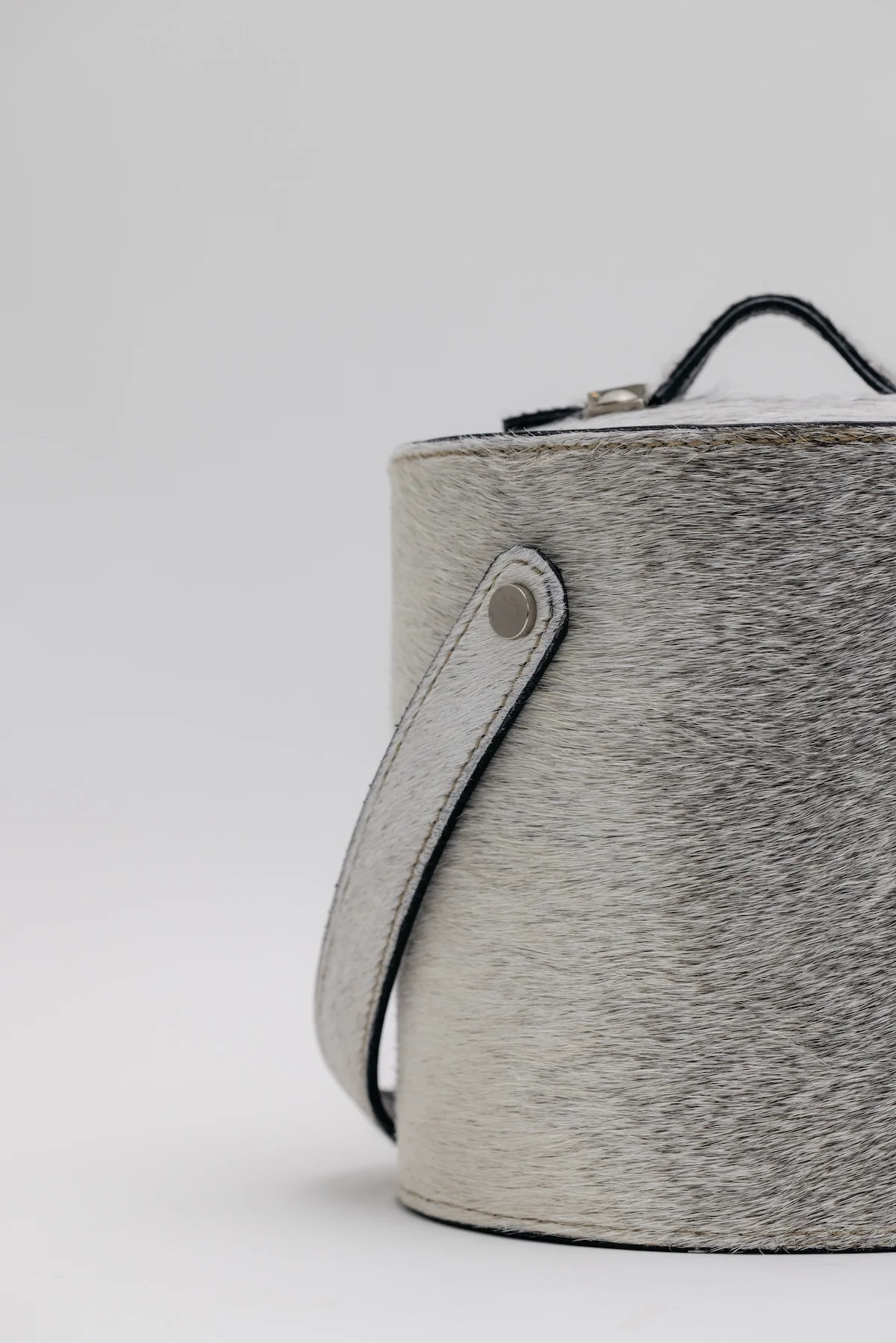 Hide Leather Insulated Ice Bucket - Image 3