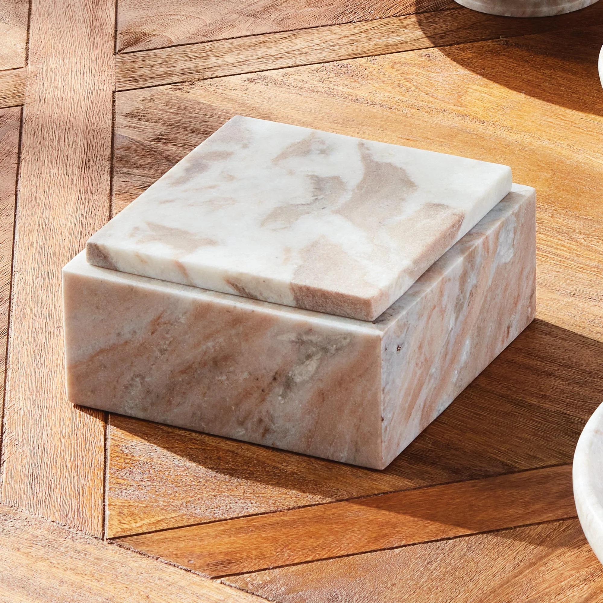Jacqueline Square Lidded Box - 3 Sizes - Image 6