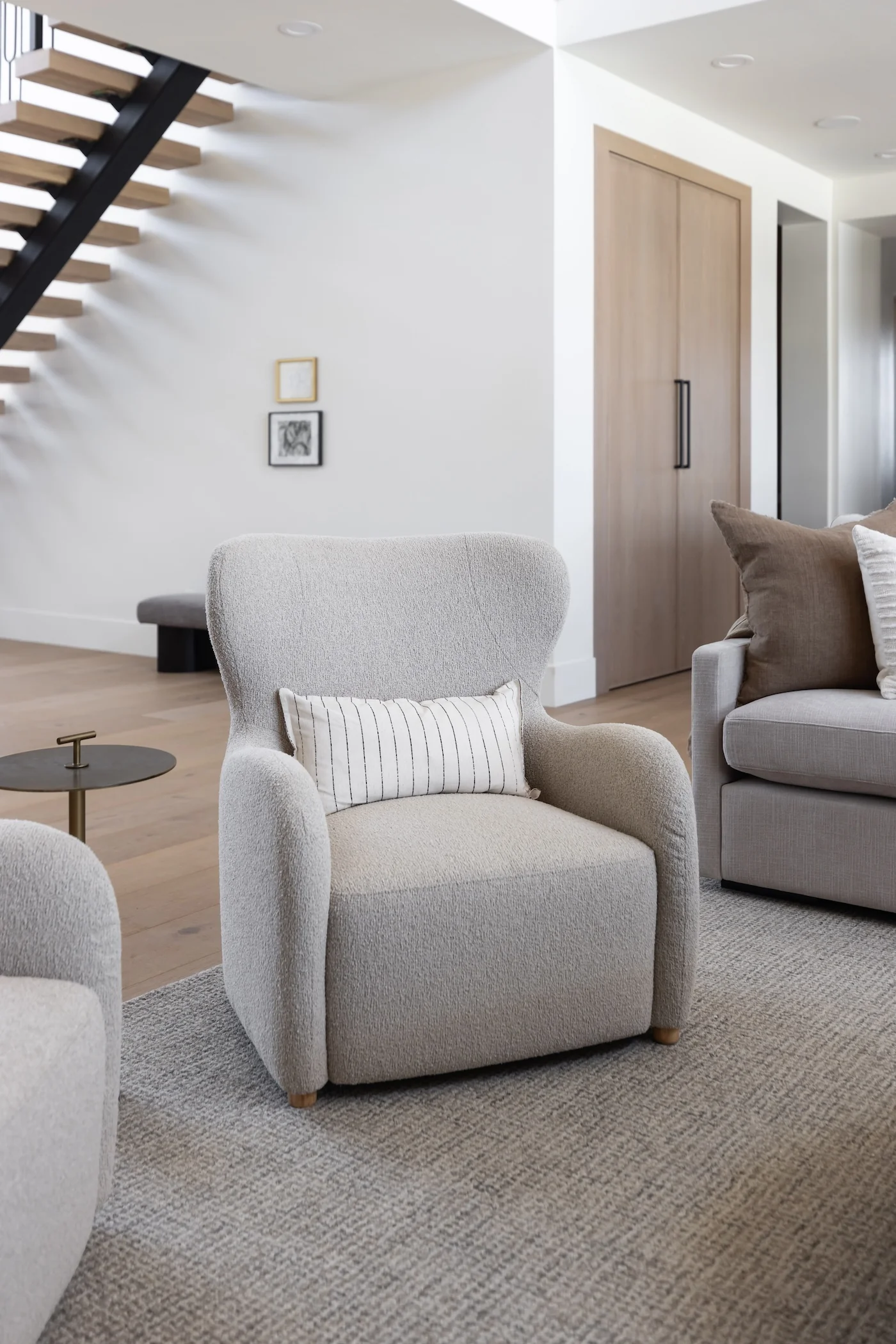 Jacqui Accent Chair - Image 2