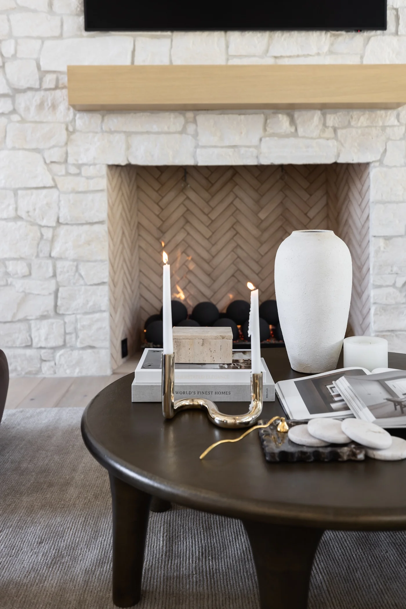 Kelden Coffee Table - Image 9