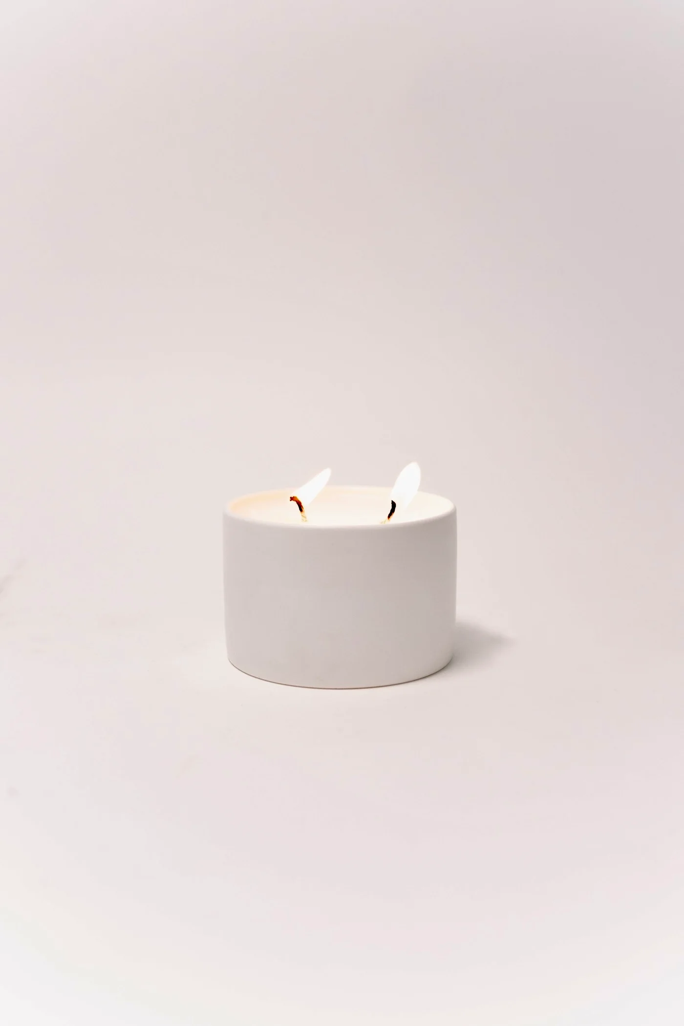 Kentucky Mint Ceramic Candle - Image 3