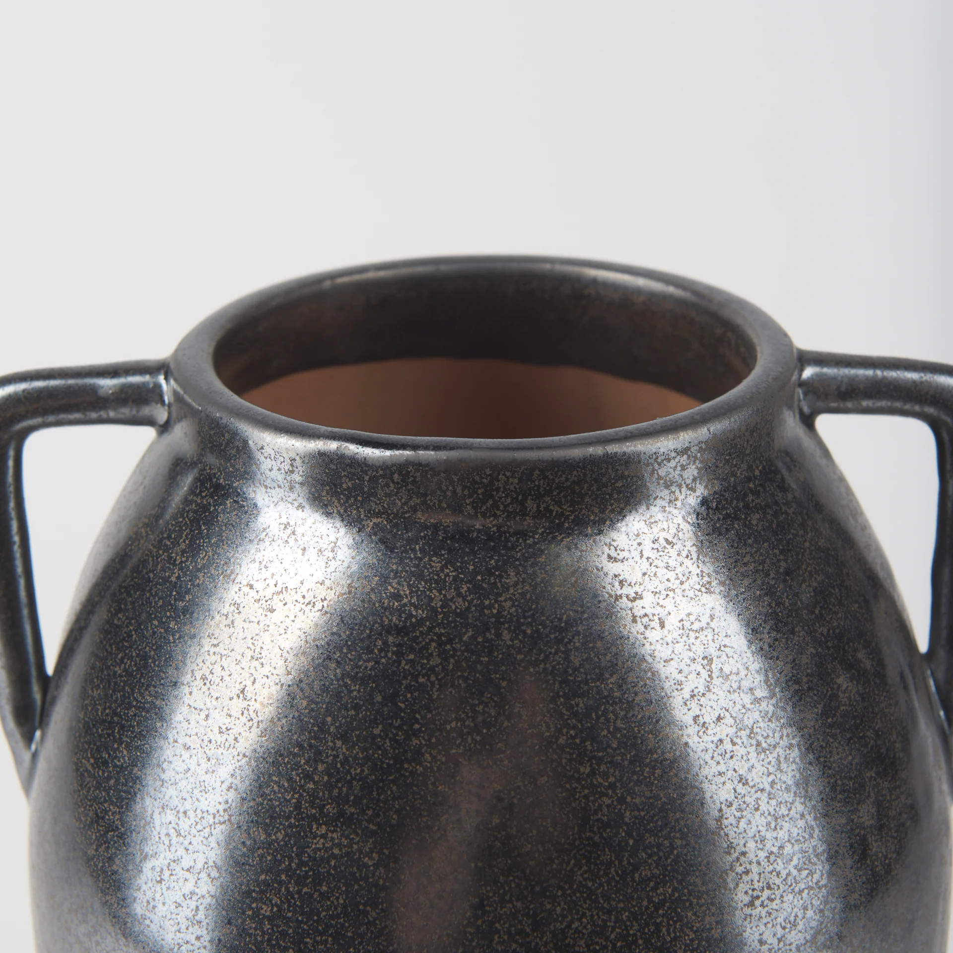 Kora Double Ear Vase - Image 4