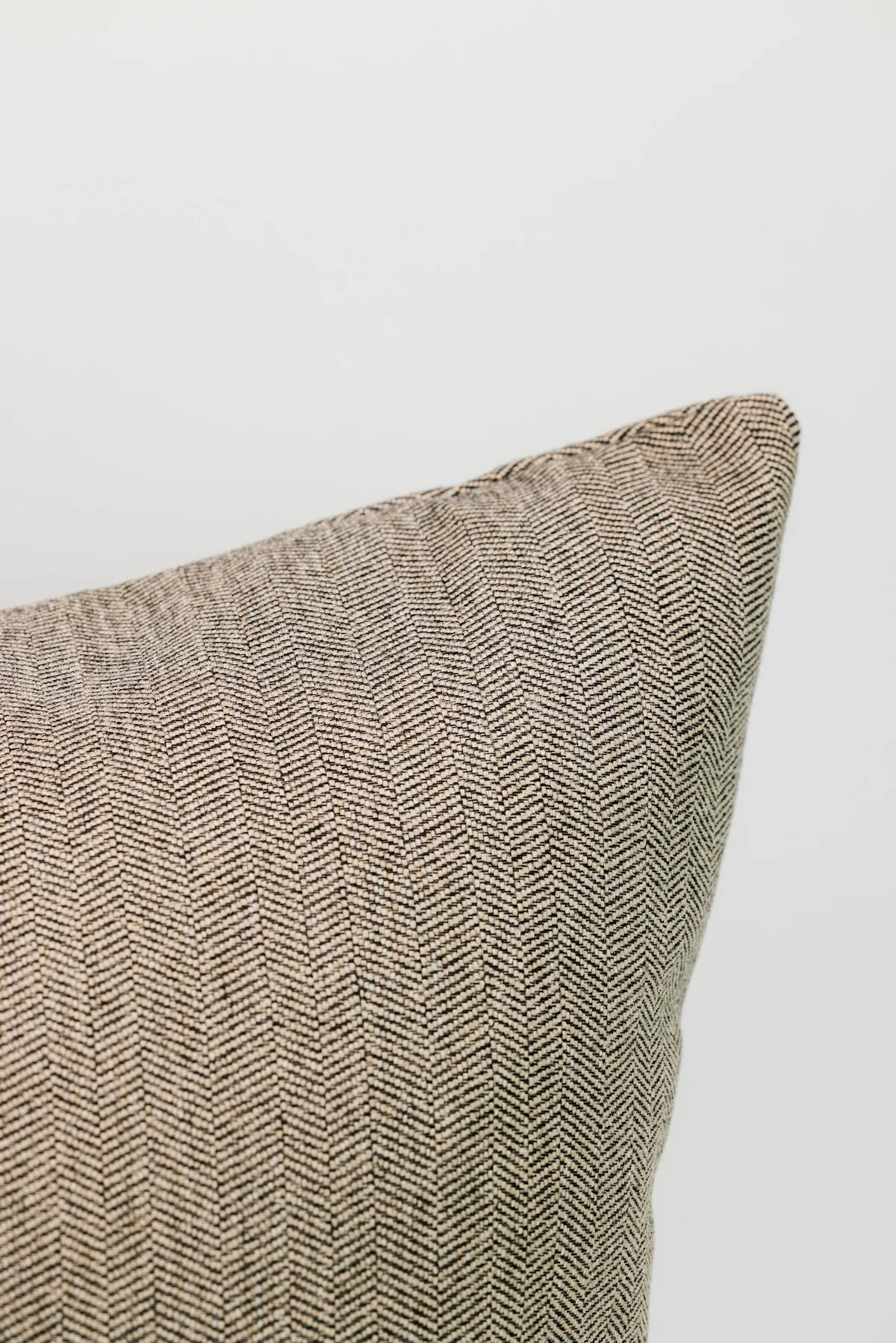 Larsen Chenille Pillow - Houndstooth - 2 Sizes - Image 5