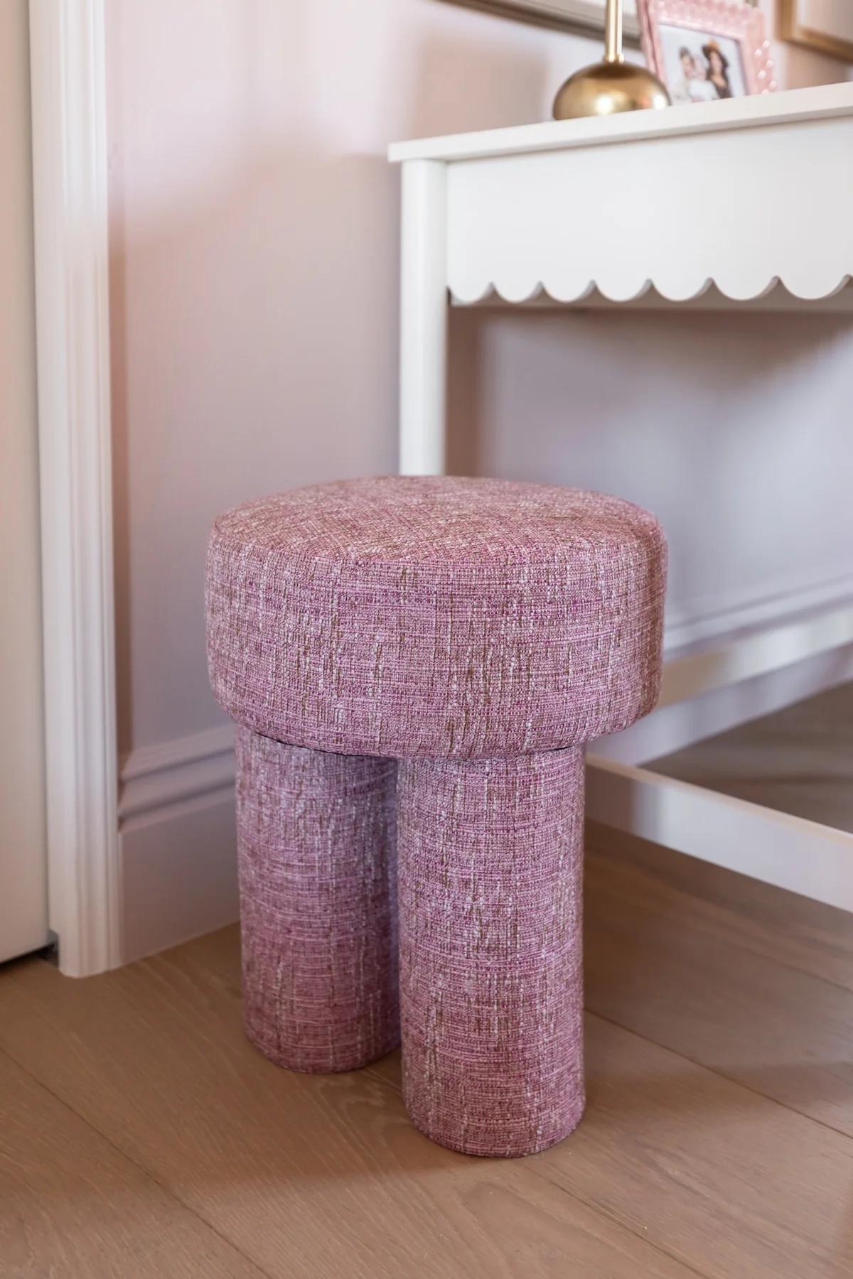 Larson Stool