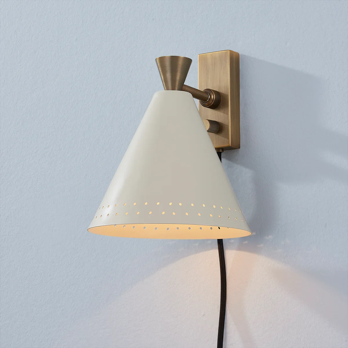 Marvin Plug-In Sconce - Image 10