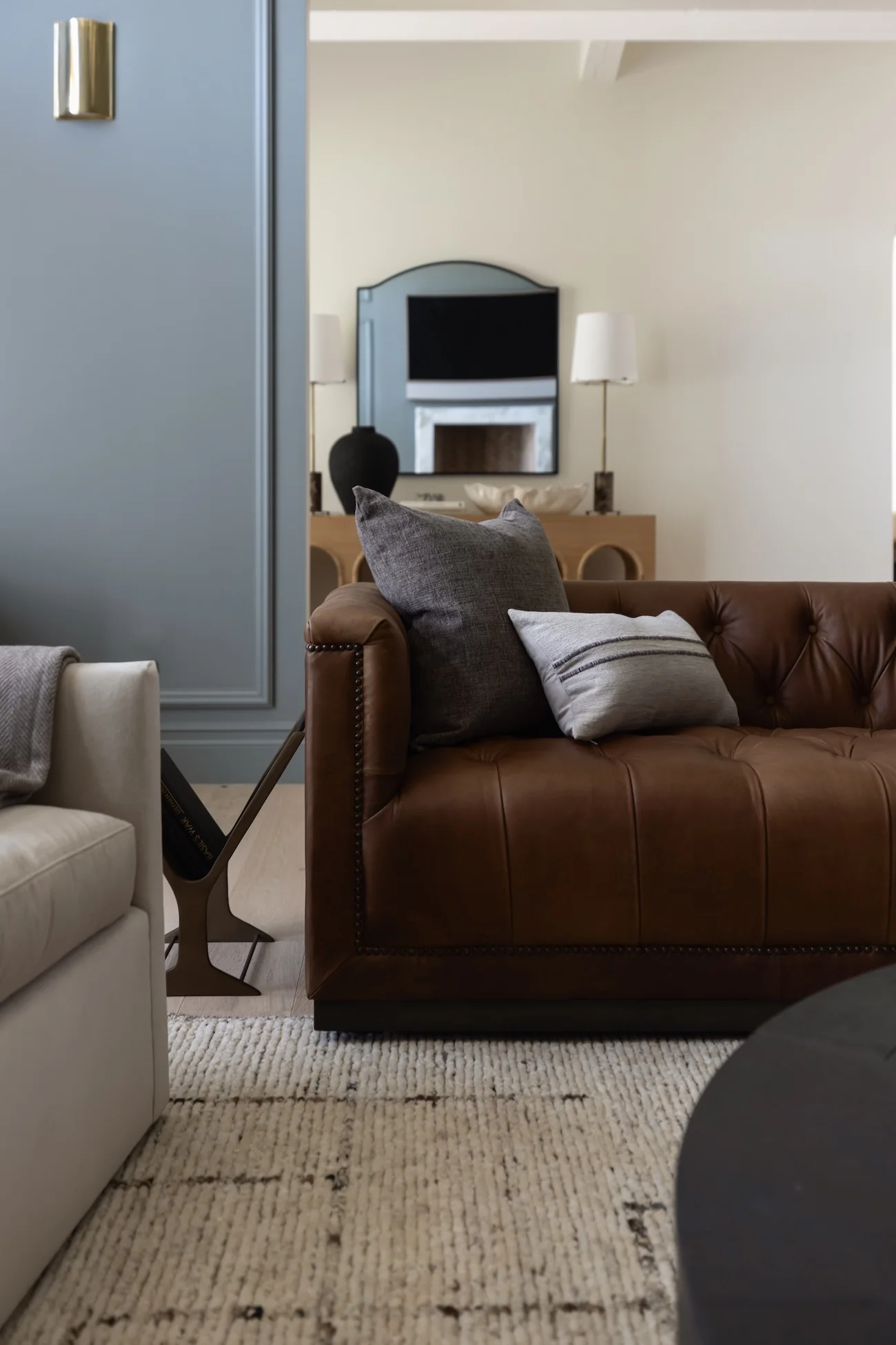 Maxx Sofa - 2 Sizes - Image 12