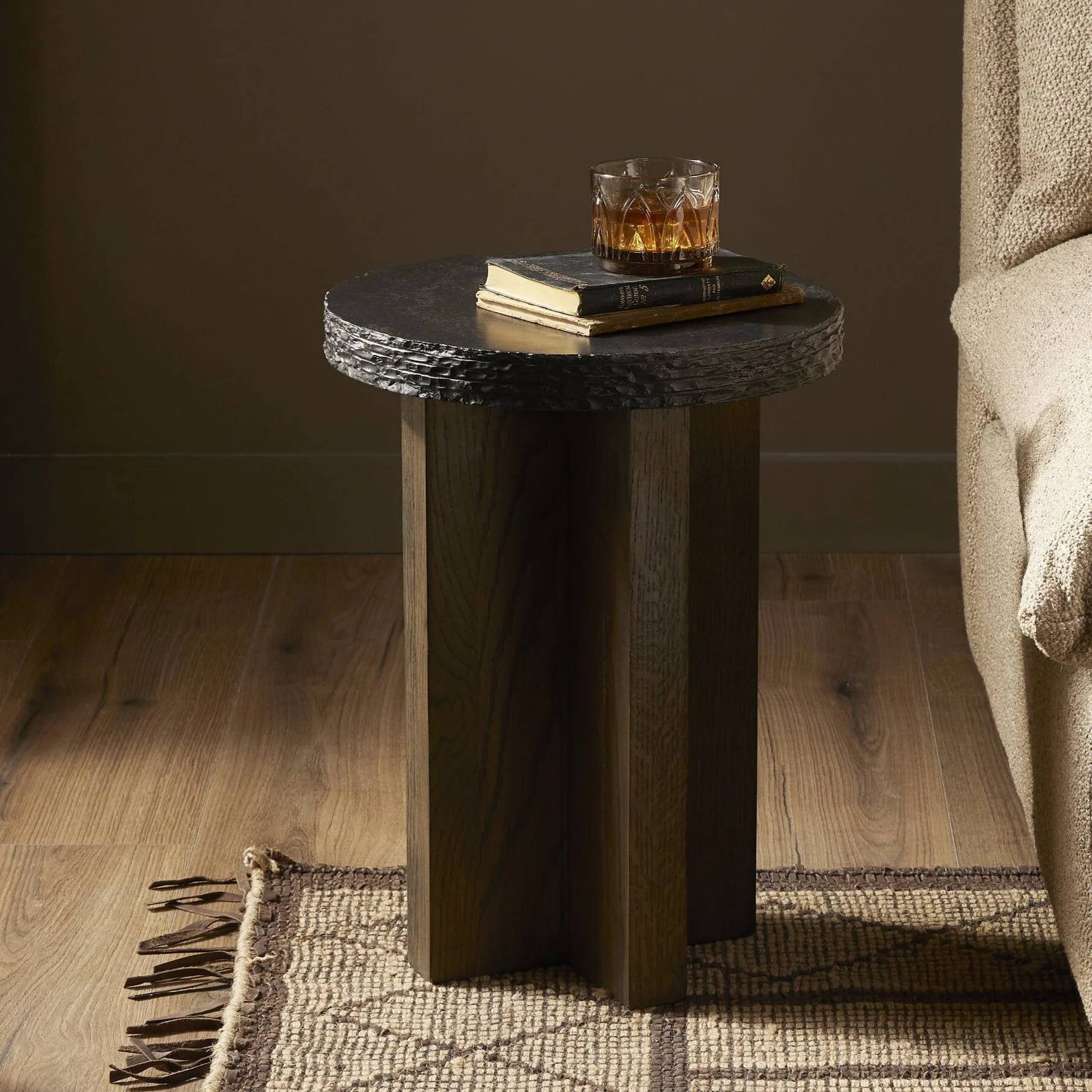 Mezes End Table - Image 2