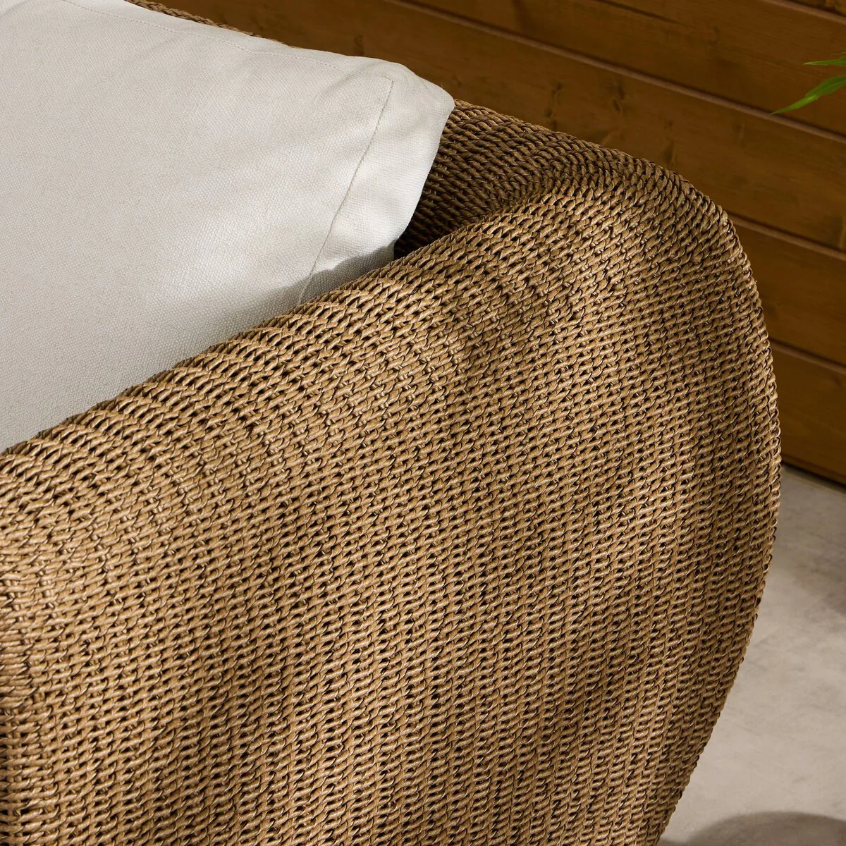 Noble Outdoor Chair - Image 2