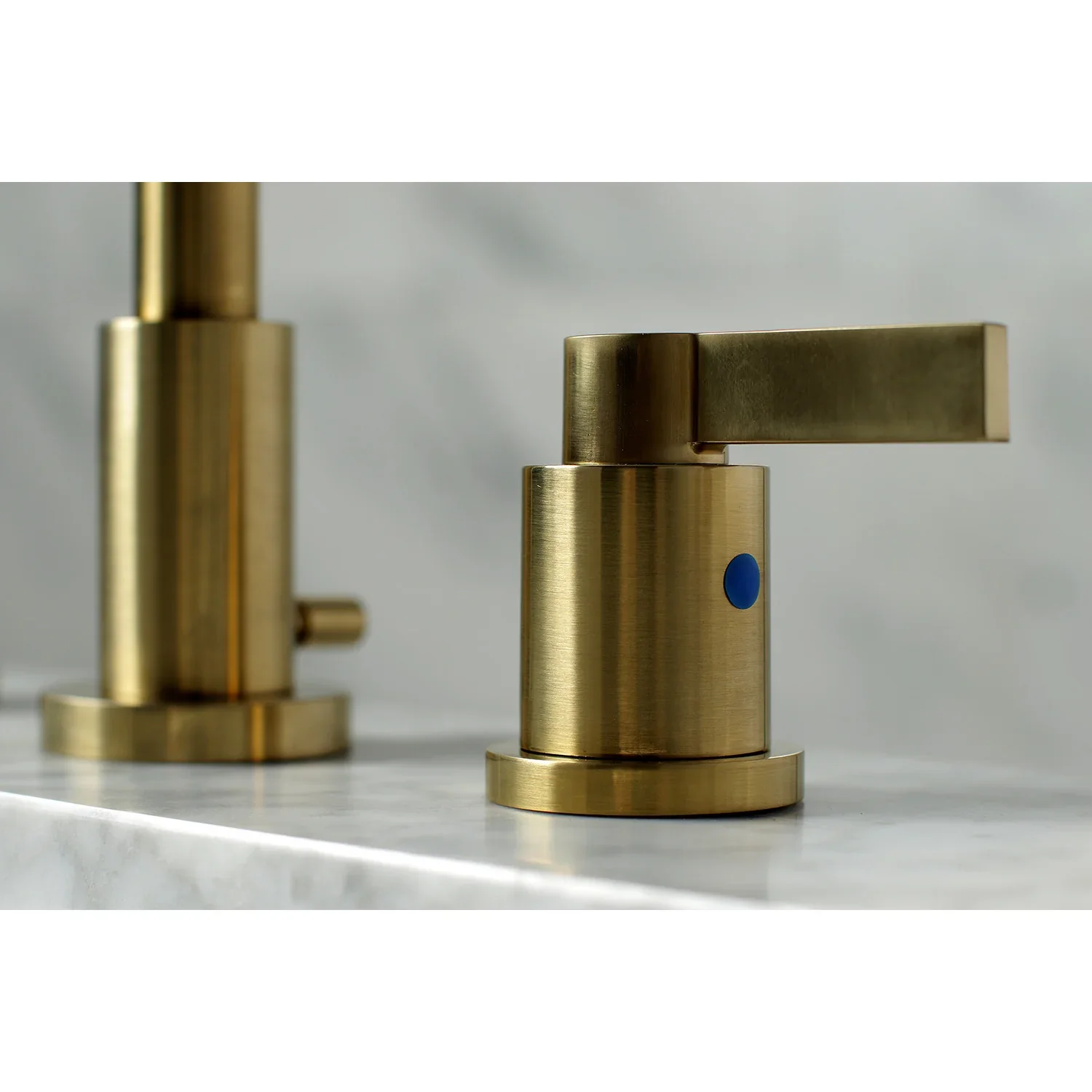 NuvoFusion Modern Bathroom Faucet - Image 4