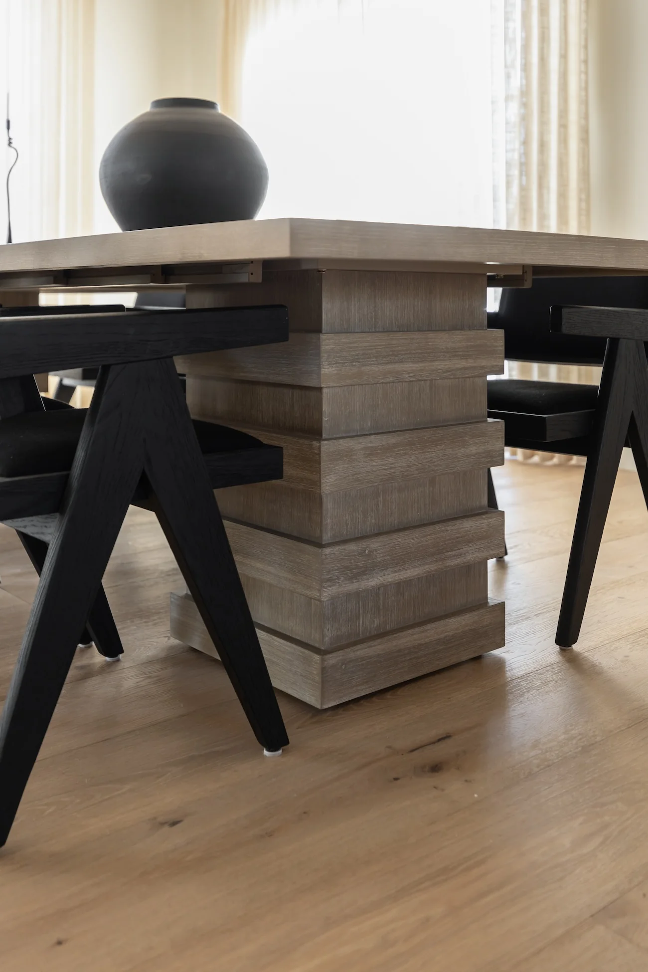 Plaza Extension Dining Table - Image 8
