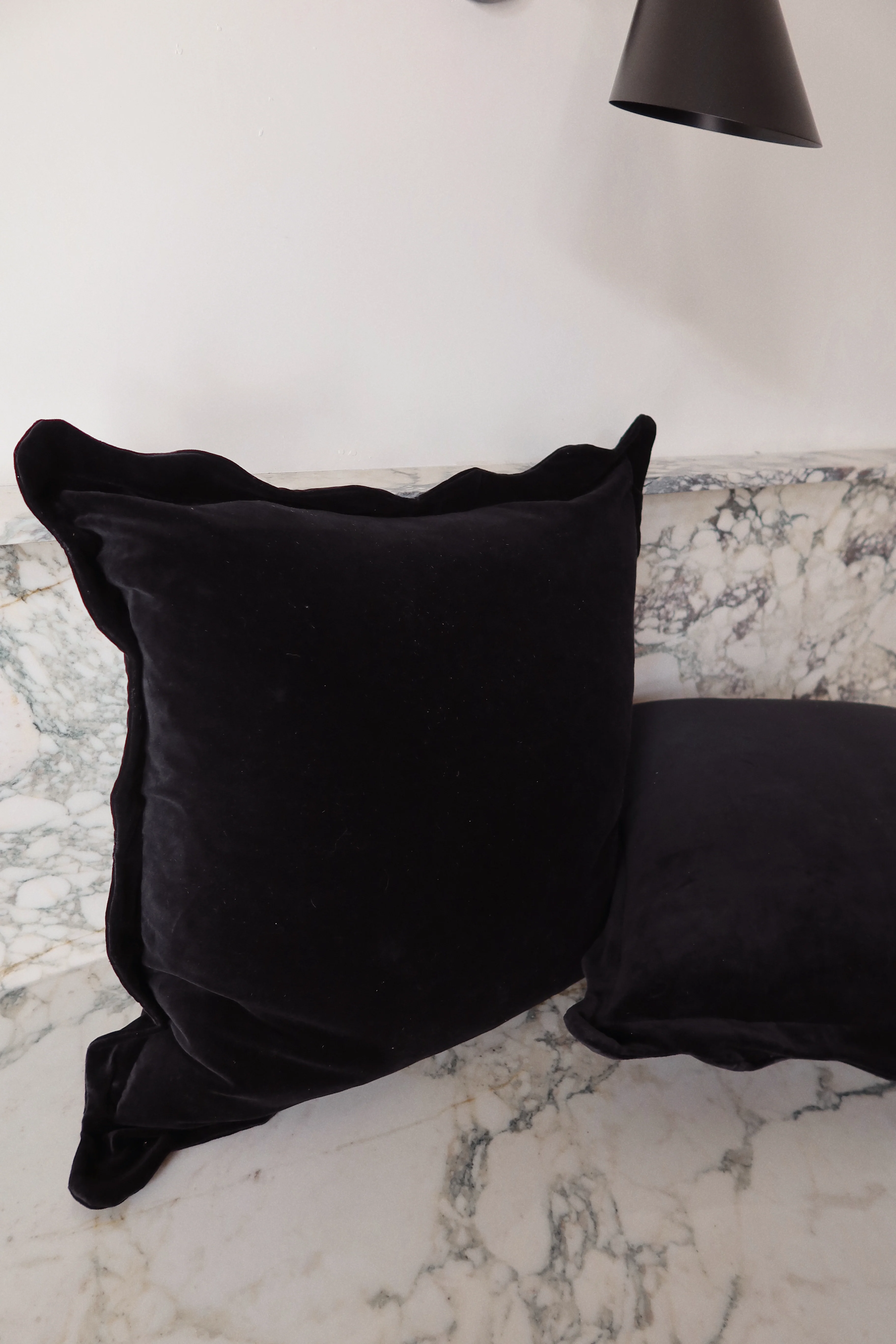 Pomona Scallop Pillow - Black - 22"x22" - Image 3