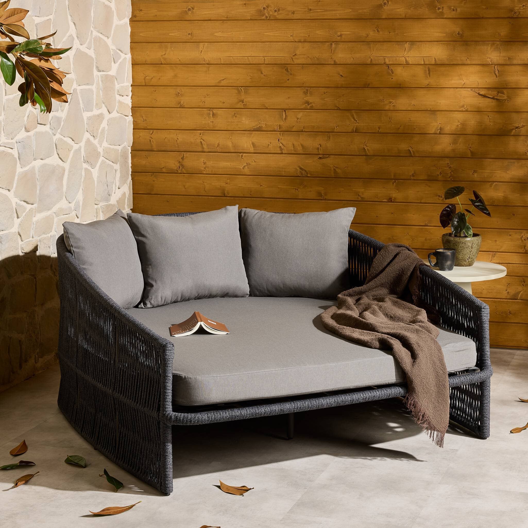 Porto Outdoor Daybed - Image 16