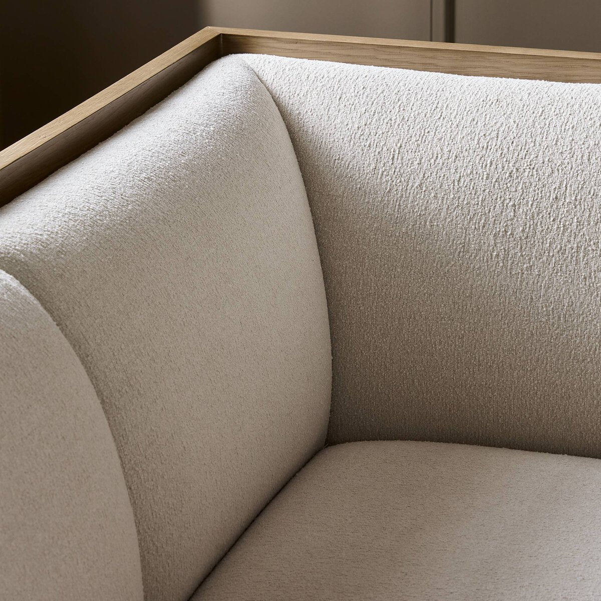 Priscilla Dining Banquette - 2 Sizes - Image 11