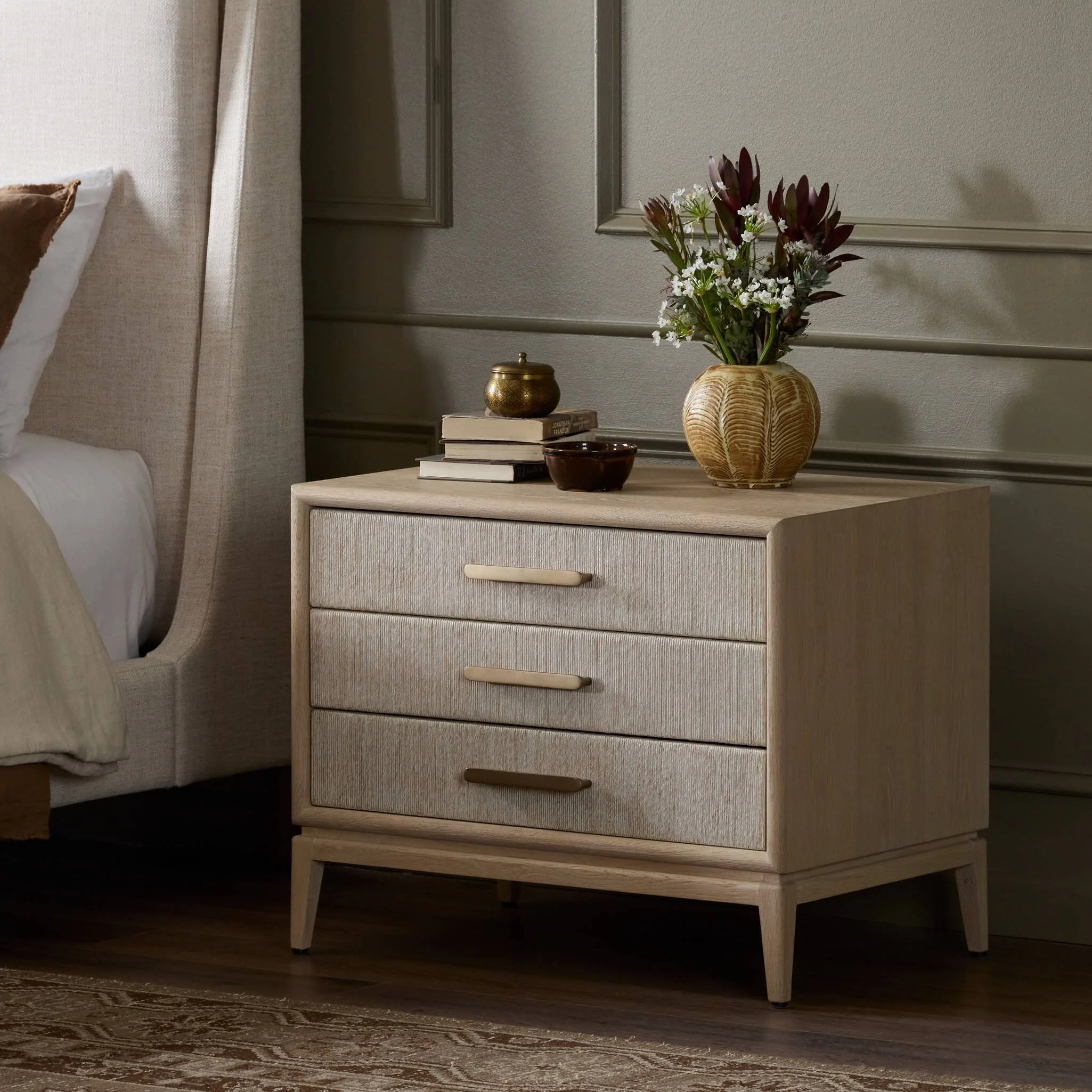Rosenell Closed Nightstand - Image 25