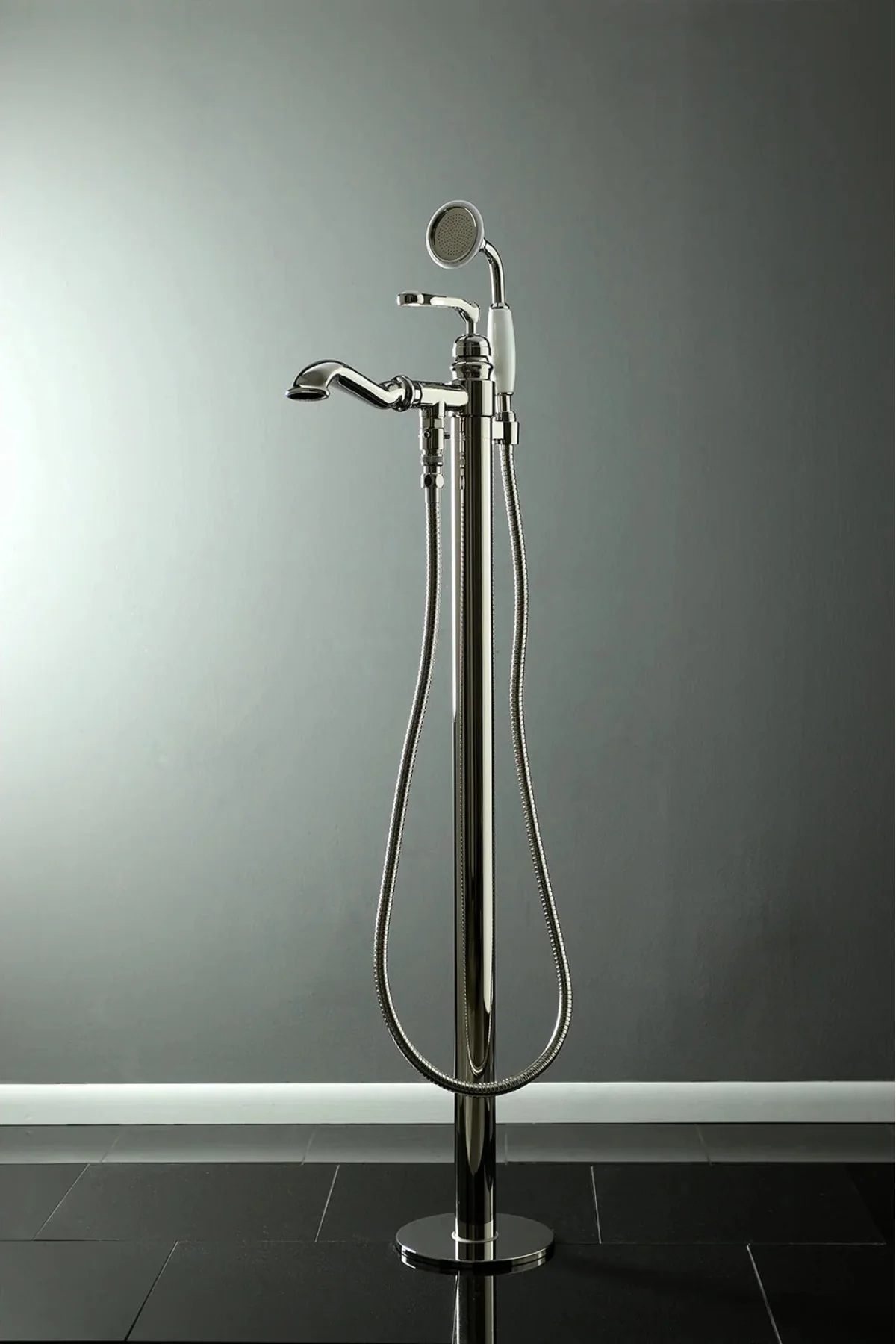 Royale Freestanding Tub Faucet with Hand Shower - Image 23