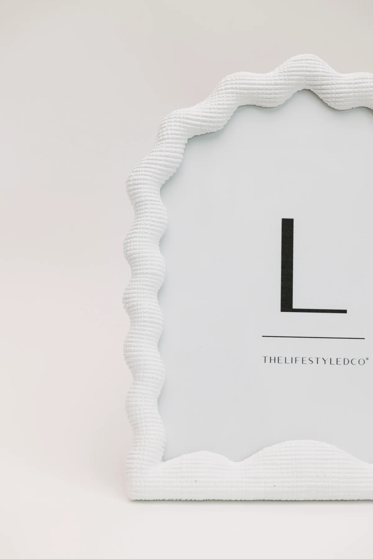 Sakura Wavy Frame - White - Image 3