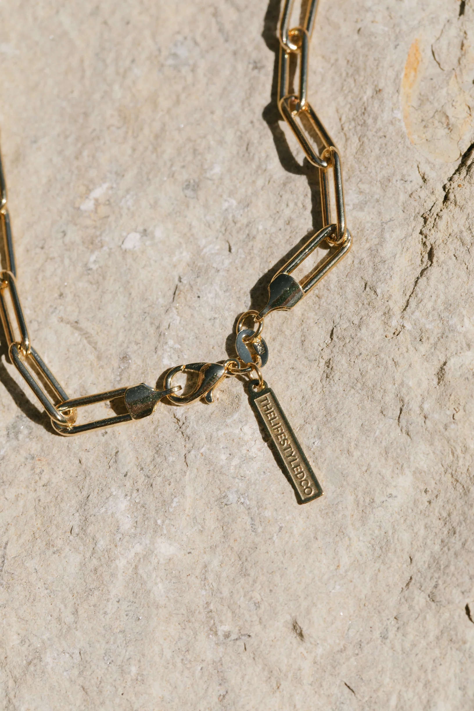 Sand Link Necklace - Gold - Image 3