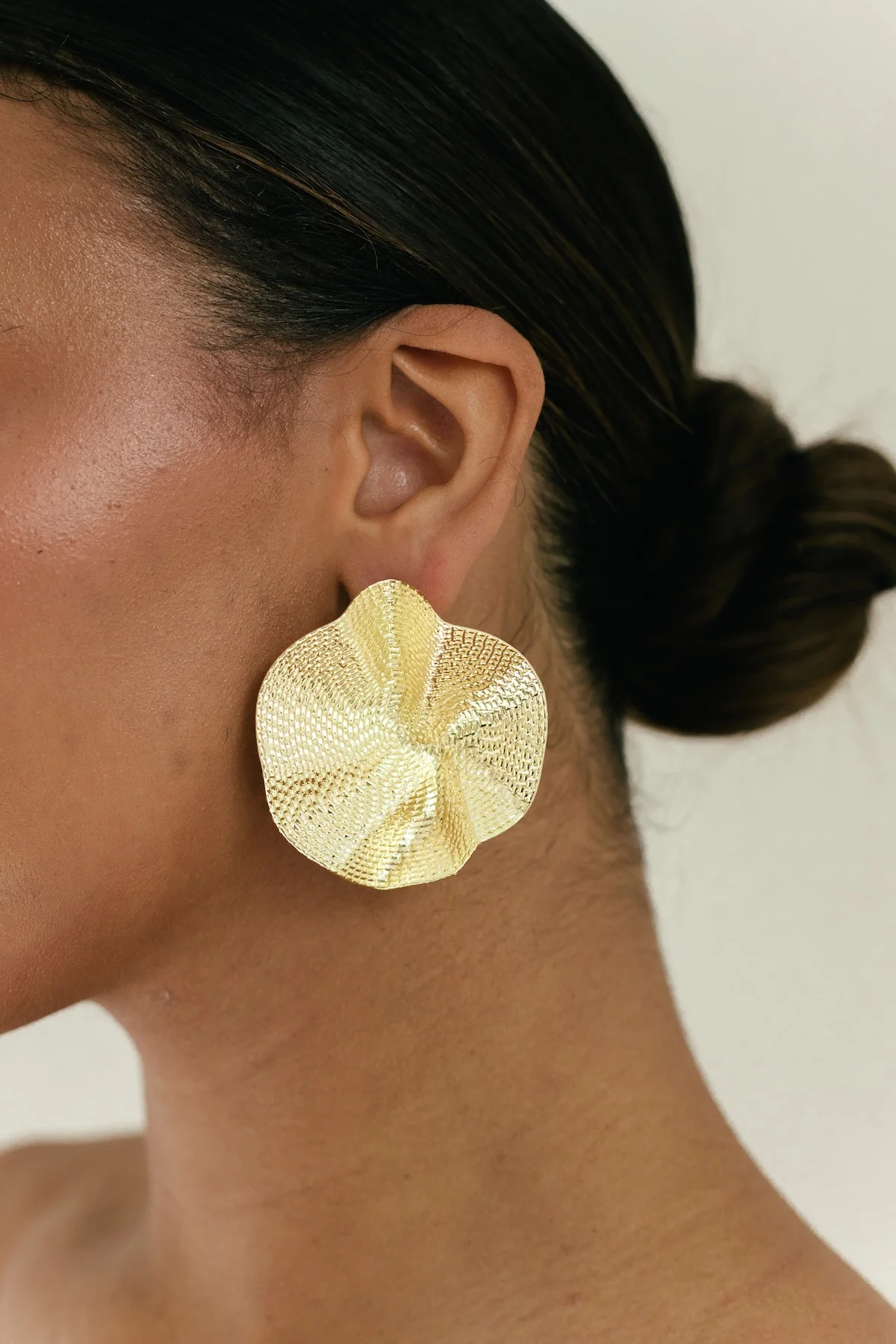 Tamella Statement Earring - 2 Colors - Image 3