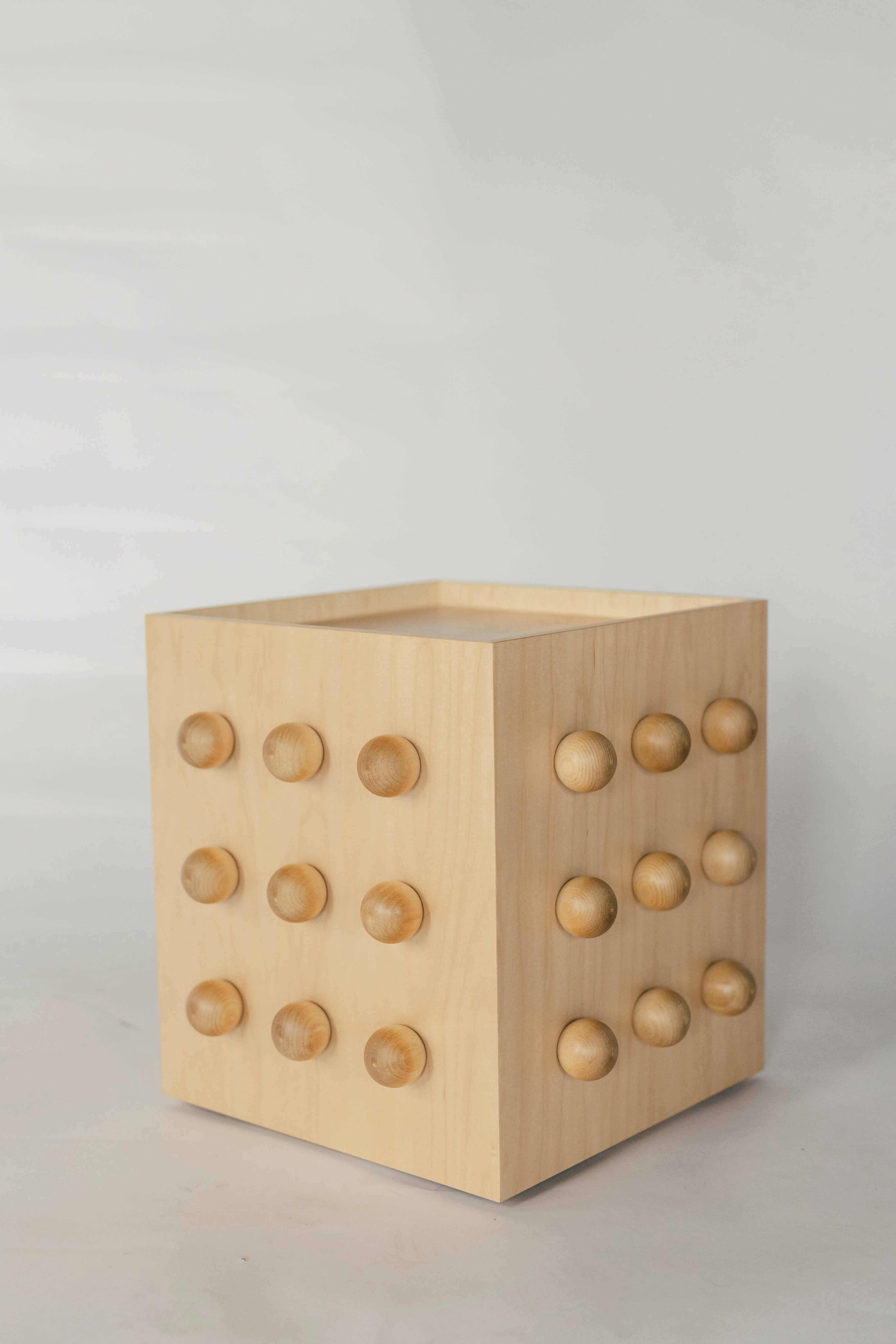 Threefold Table - Image 3