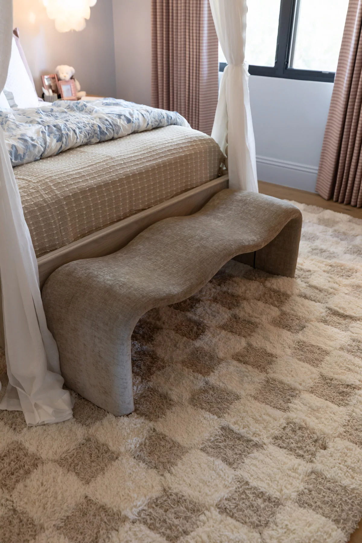 Urban Shag Machine Woven Rug - Beige - Image 2
