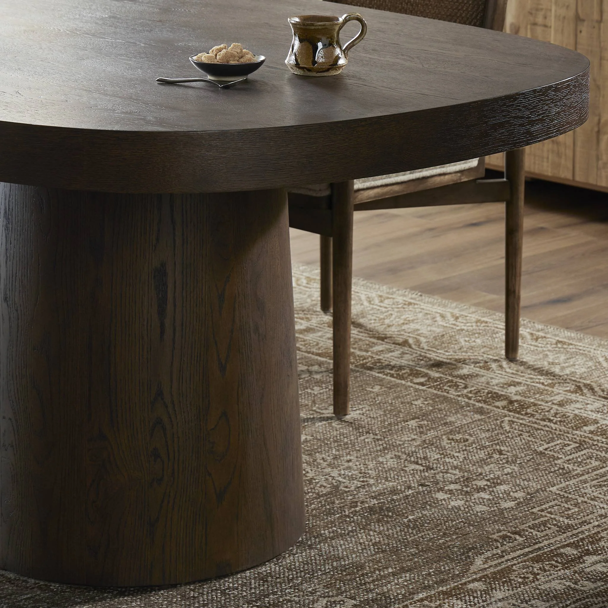 Valen Dining Table - Image 11