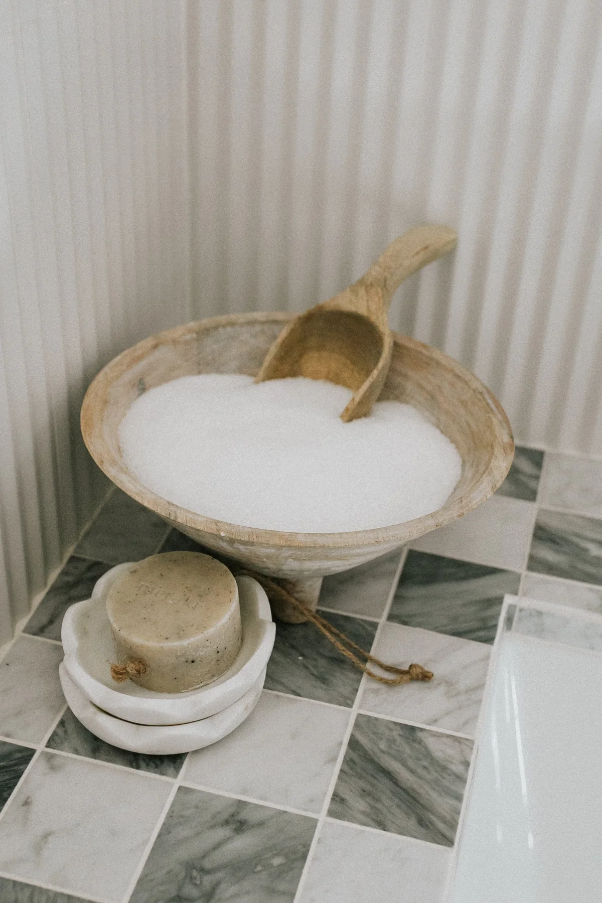 Van Oversized Wood Scoop - Image 3