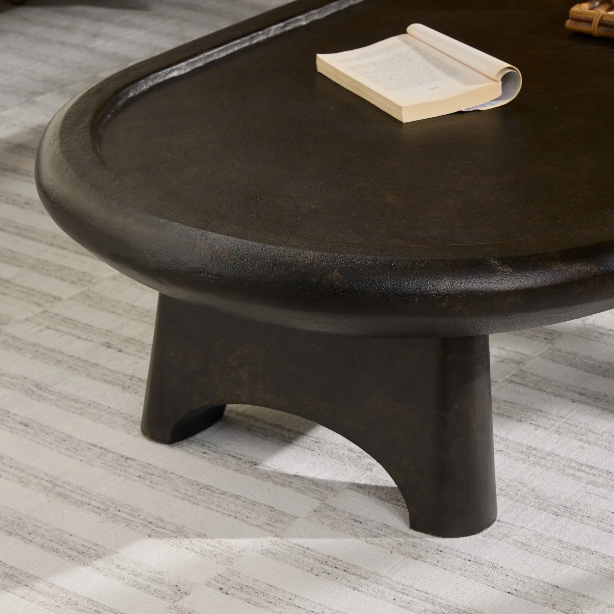 Varo Outdoor Coffee Table - Image 2
