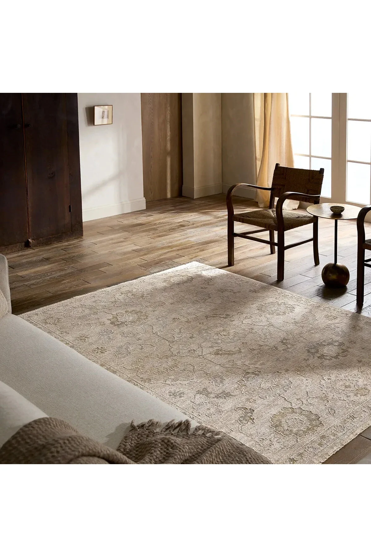 Vekhea Rug - Image 6