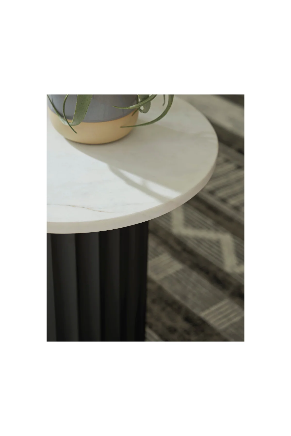 Wainstone Accent Table - Image 3